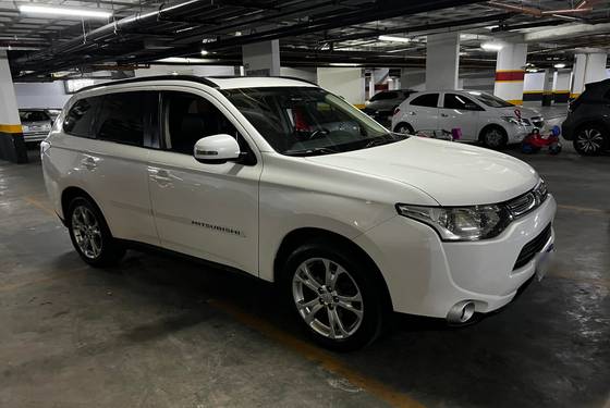 MITSUBISHI OUTLANDER 2.0 16V GASOLINA 4P AUTOMÁTICO